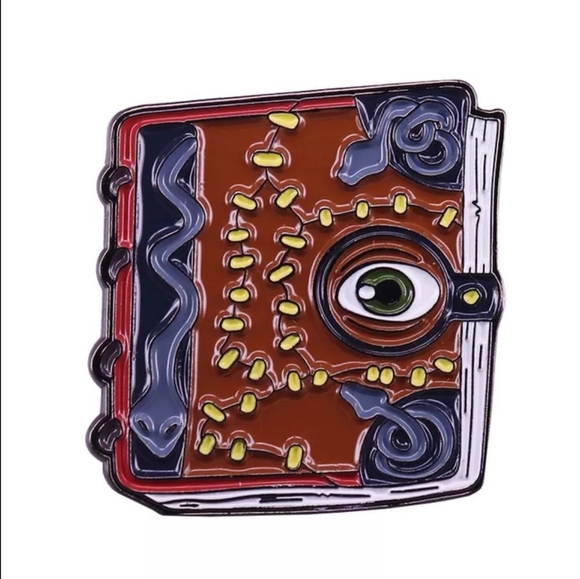 Hocus Pocus Spellbook Pin - Picture 1 of 2
